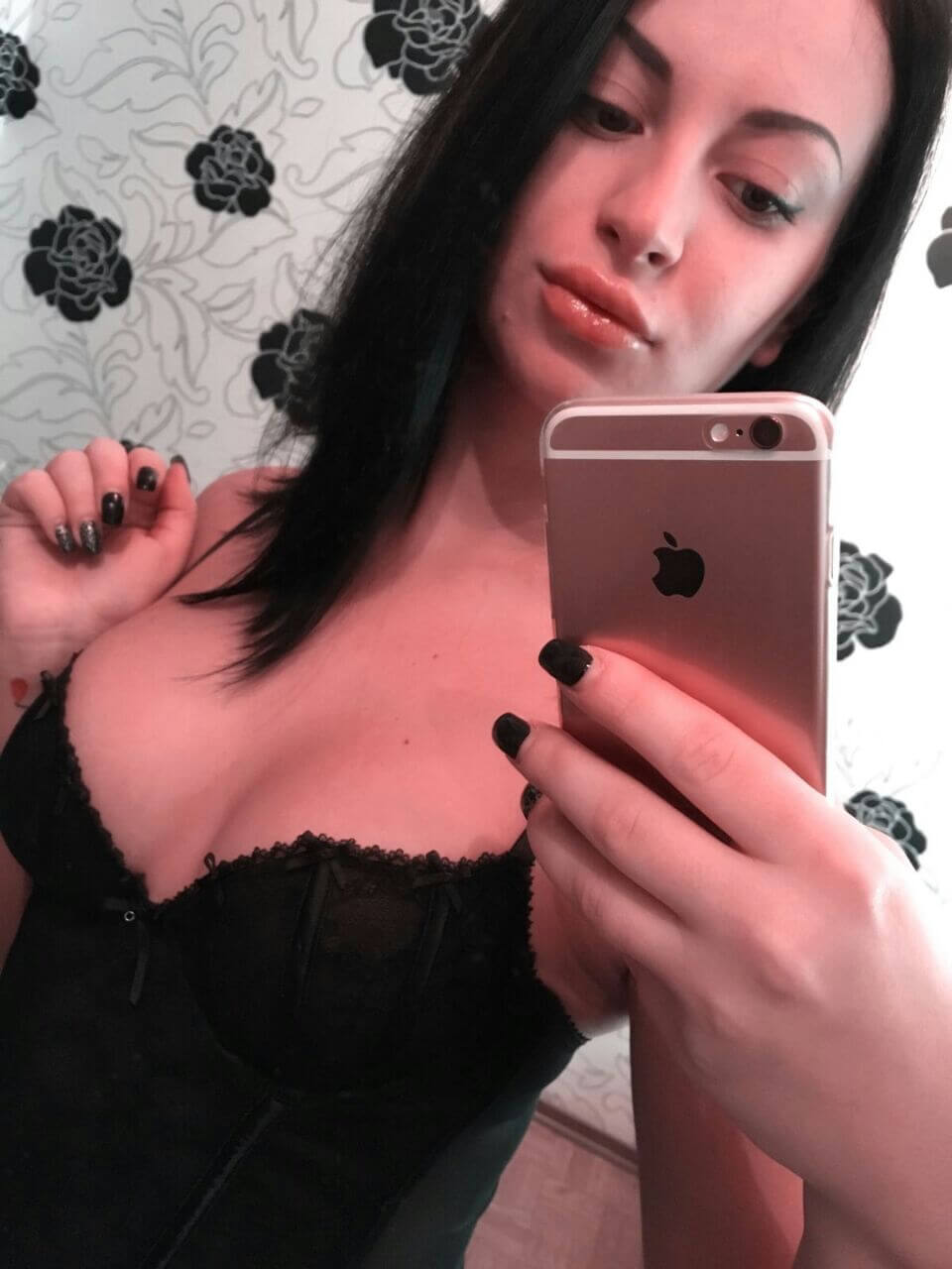 Kurtköy Tecrübeli Milf Escort Bayan Birgül Grup Yapıyor - Image 1